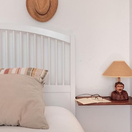 Joivy 3-Br Cottage With Terrace And Garden In Colares Sintra Exterior photo