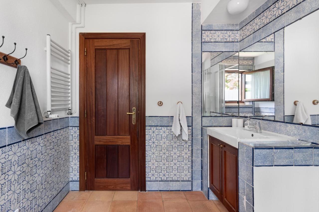 Joivy 3-Br Cottage With Terrace And Garden In Colares Sintra Exterior photo