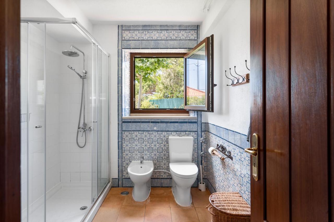 Joivy 3-Br Cottage With Terrace And Garden In Colares Sintra Exterior photo
